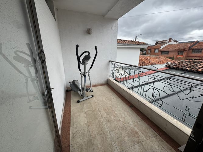 Casa de 3 alcobas en venta en Alhambra, Bogotá, 270 m² · foto 13 de 23