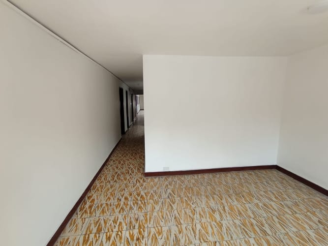 Casa de 5 alcobas en venta en Campo Amor, Medellín, 120 m² · foto 2 de 10