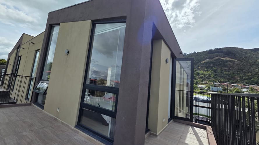Casa de 4 alcobas en arriendo en Siberia, Cota, 160 m² · foto 19 de 20