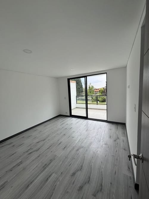 Casa de 3 alcobas en venta en Cota, 140 m² · foto 13 de 15