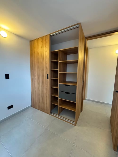 Apartamento de 2 alcobas en venta en Bucaros, Bello, 55 m² · foto 9 de 15