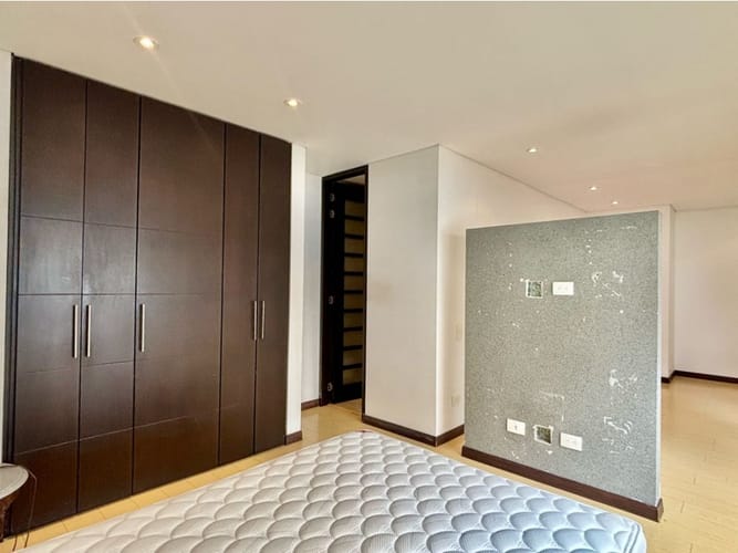 Apartaestudio en venta en Santa Barbara, Bogotá, 40 m² · foto 10 de 14