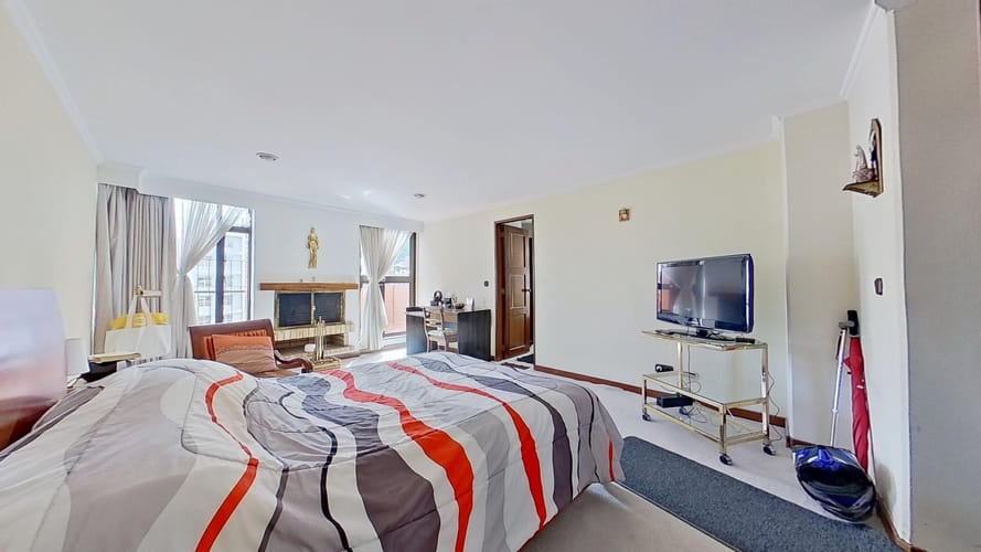 Apartamento de 3 alcobas en venta en Santa Barbara, Bogotá, 218 m² · foto 18 de 24