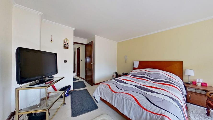 Apartamento de 3 alcobas en venta en Santa Barbara, Bogotá, 218 m² · foto 19 de 24