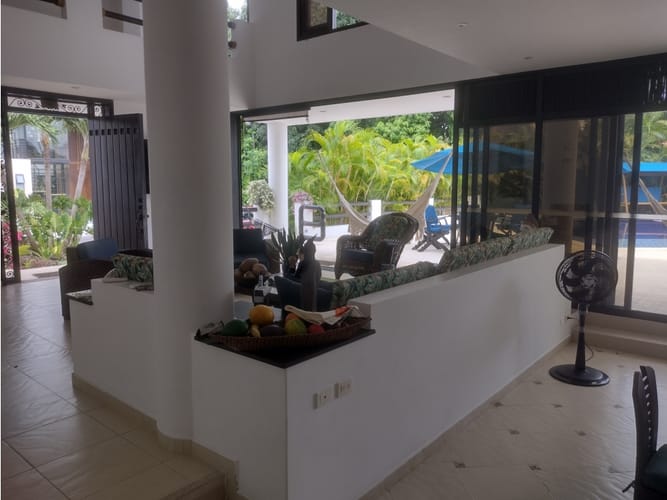 Casa de 4 alcobas en venta en Girardot, Girardot, 340 m² · foto 9 de 21