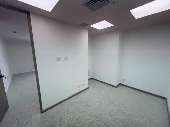 Consultorio en arriendo en San Diego, Medellín, 30 m² · foto 12 de 12