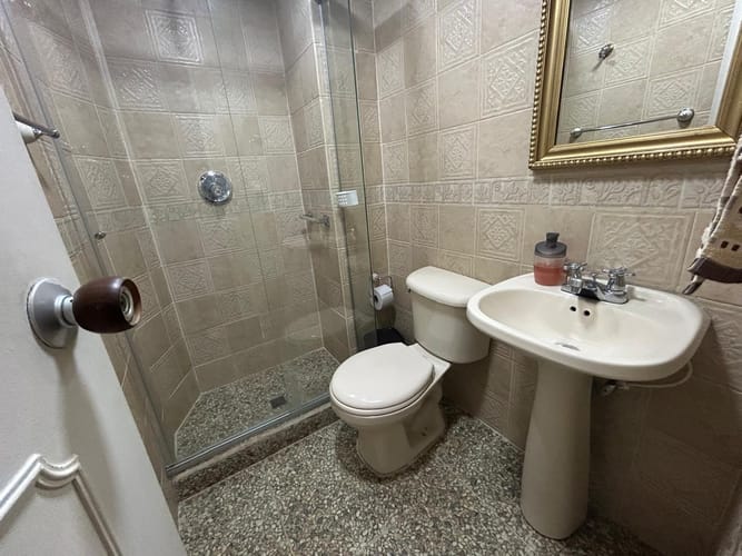 Apartamento de 4 alcobas en venta en Bolivariana, Medellín, 165 m² · foto 4 de 16