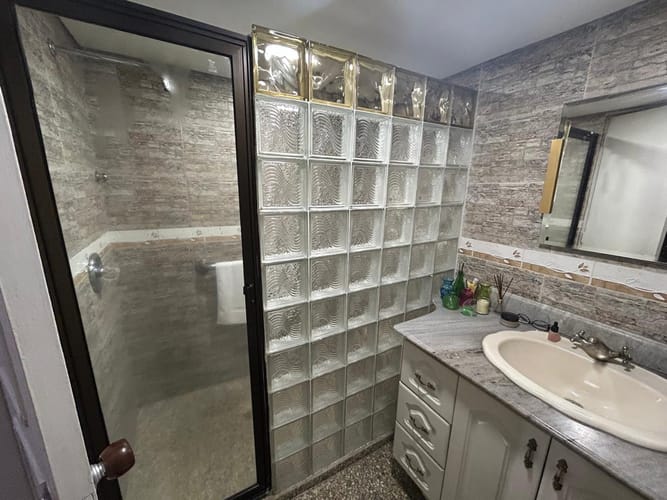 Apartamento de 4 alcobas en venta en Bolivariana, Medellín, 165 m² · foto 14 de 16