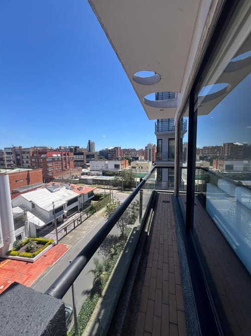 Apartamento de 3 alcobas en venta en Chicó Navarra, Bogotá, 135 m² · foto 5 de 21
