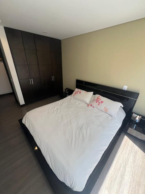 Apartamento de 3 alcobas en venta en Chicó Navarra, Bogotá, 135 m² · foto 11 de 21