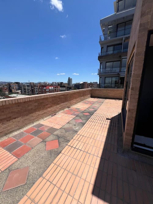 Apartamento de 3 alcobas en venta en Chicó Navarra, Bogotá, 135 m² · foto 13 de 21
