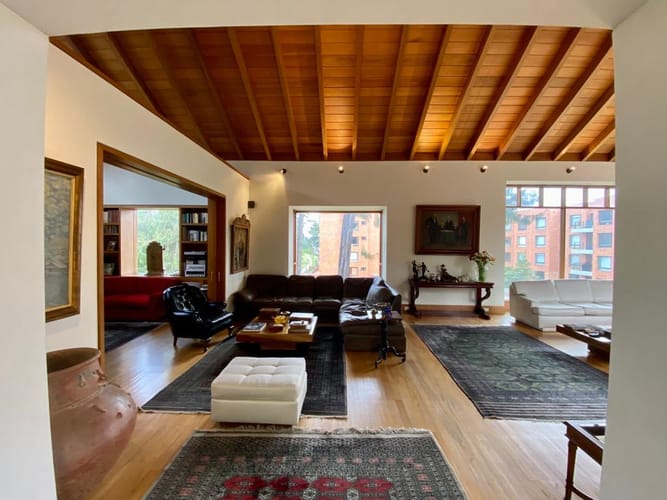 Casa de 4 alcobas en venta en Cerros De Suba, Bogotá, 550 m² · foto 3 de 24