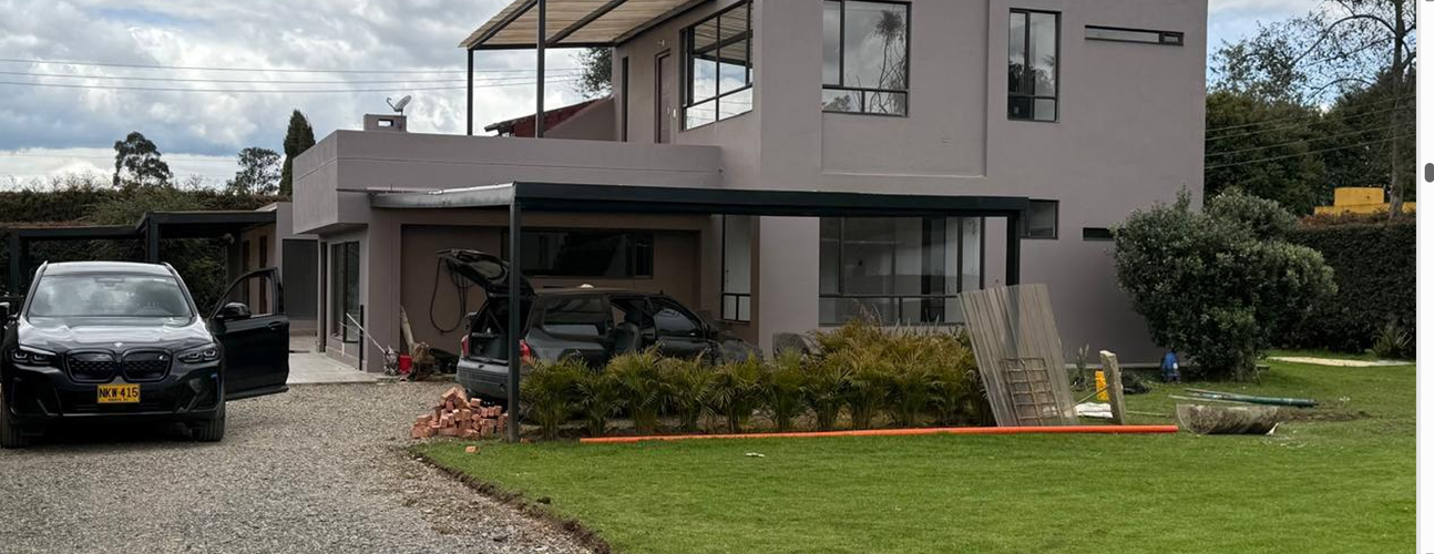 Casa de 4 alcobas en venta en Guaymaral, Bogotá · foto 3 de 14