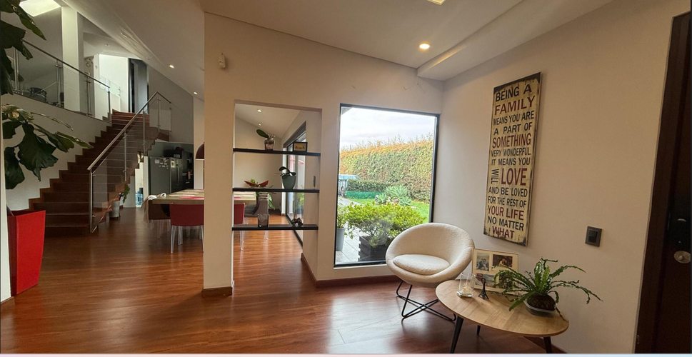 Casa de 4 alcobas en venta en Guaymaral, Bogotá · foto 6 de 14