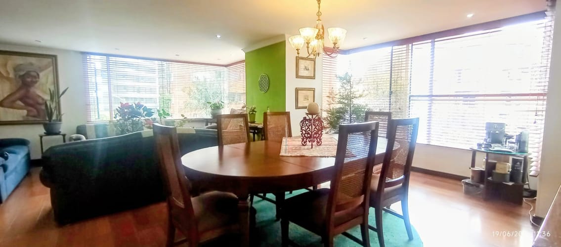 Apartamento de 4 alcobas en venta en Santa Barbara, Bogotá, 192 m² · foto 5 de 20