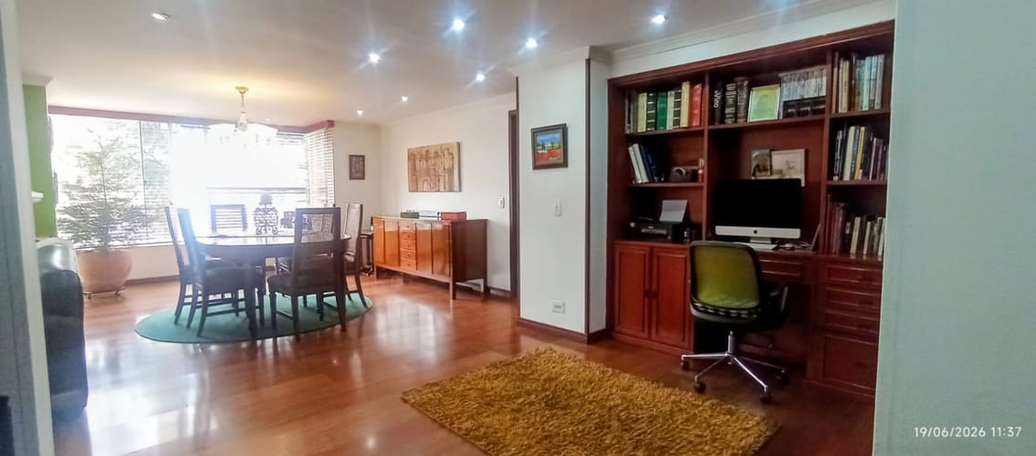 Apartamento de 4 alcobas en venta en Santa Barbara, Bogotá, 192 m² · foto 6 de 20