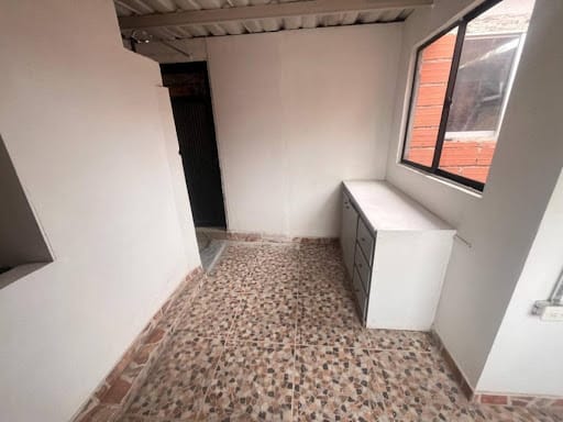 Apartamento de 2 alcobas en arriendo en Guayabal, Medellín, 60 m² · foto 9 de 13
