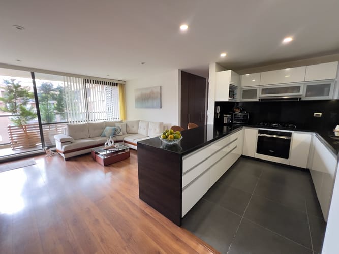 Apartamento de 3 alcobas en venta en Cantalejo, Bogotá, 128 m² · foto 2 de 23