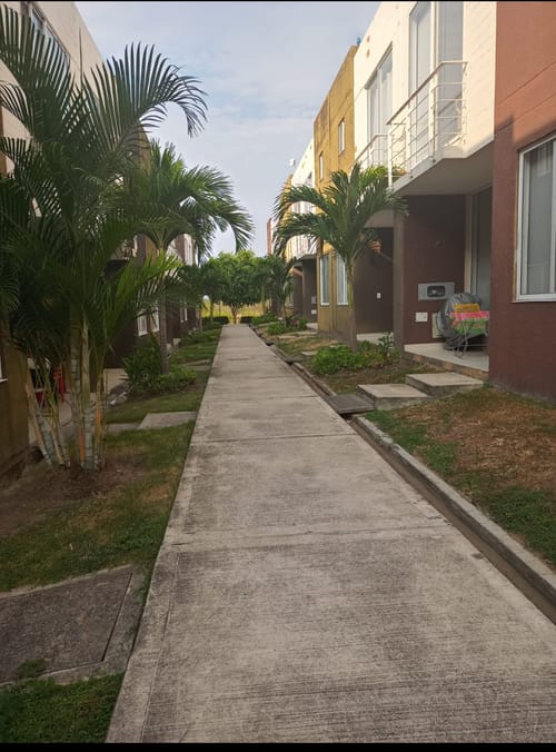 Casa de 4 alcobas en venta en Ricaurte, 87 m² · foto 3 de 8