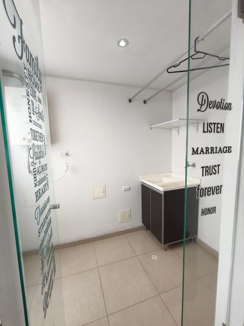 Apartamento de 2 alcobas en venta en Cedritos, Bogotá, 68 m² · foto 3 de 17