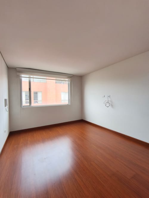 Apartamento de 2 alcobas en venta en Cedritos, Bogotá, 68 m² · foto 11 de 17