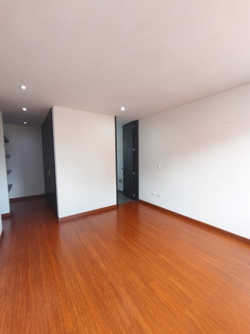 Apartamento de 2 alcobas en venta en Cedritos, Bogotá, 68 m² · foto 14 de 17