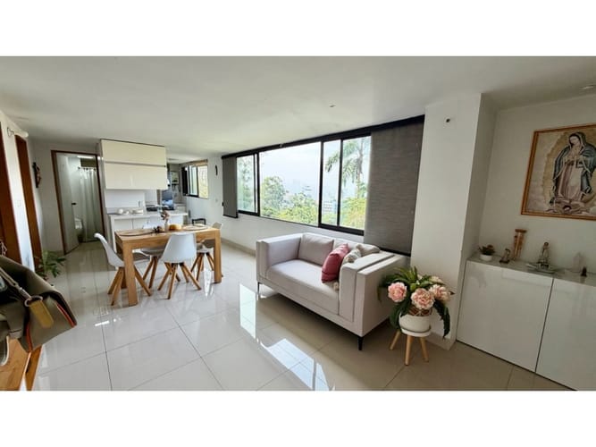 Apartamento de 2 alcobas en venta en Altos Del Poblado, Medellín, 66 m² · foto 4 de 24