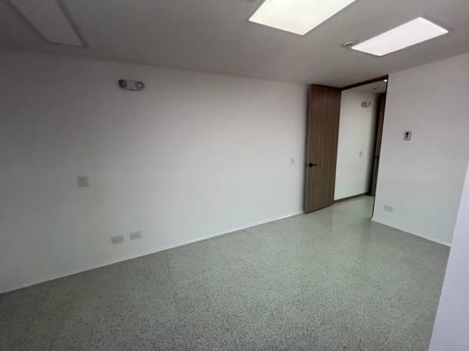 Consultorio en arriendo en San Diego, Medellín, 30 m² · foto 7 de 11