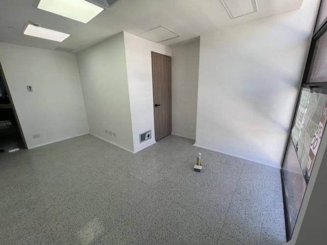 Consultorio en arriendo en San Diego, Medellín, 30 m² · foto 9 de 11