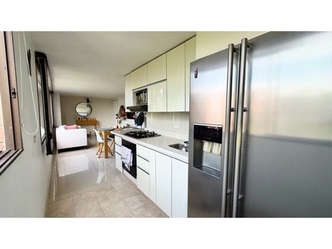 Apartamento de 2 alcobas en venta en Altos Del Poblado, Medellín, 66 m² · foto 10 de 24
