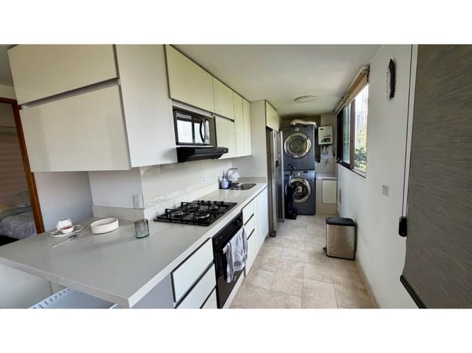 Apartamento de 2 alcobas en venta en Altos Del Poblado, Medellín, 66 m² · foto 12 de 24