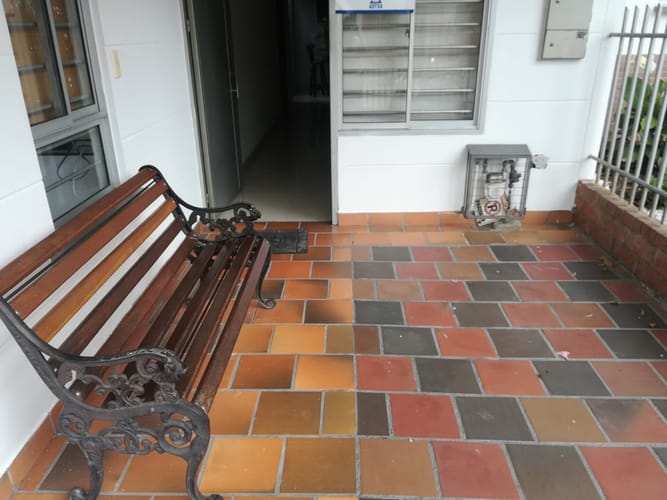 Casa de 6 alcobas en venta en Parque Recreacional El Lago, Floridablanca, 148 m² · foto 4 de 10