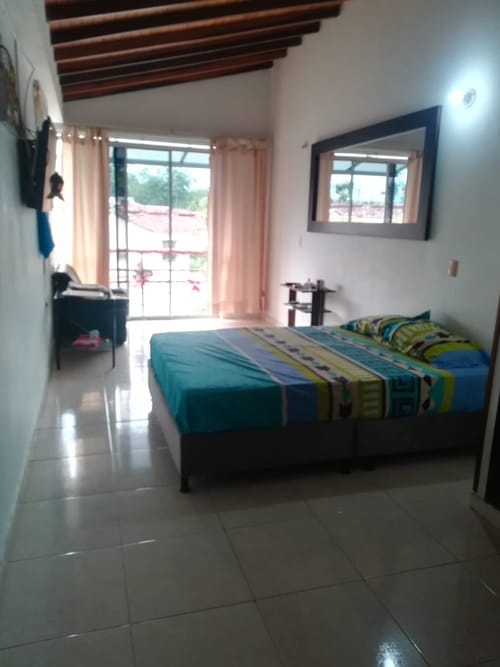 Casa de 6 alcobas en venta en Parque Recreacional El Lago, Floridablanca, 148 m² · foto 6 de 10