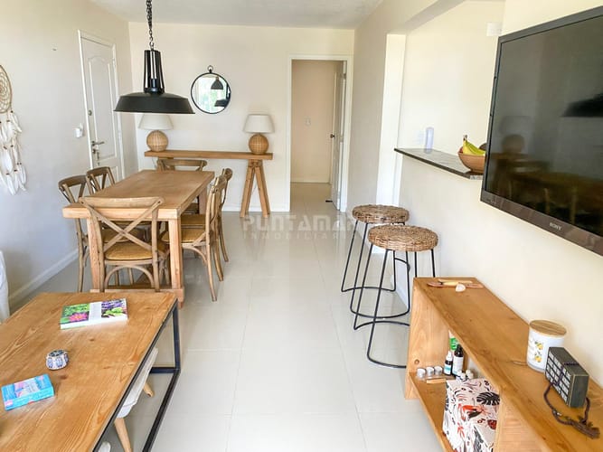 OPORTUNIDAD APARTAMENTO 2 DORM CON TERRAZA A 1 CUADRA DEL MAR · Foto 5
