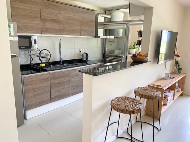 OPORTUNIDAD APARTAMENTO 2 DORM CON TERRAZA A 1 CUADRA DEL MAR · Foto 7