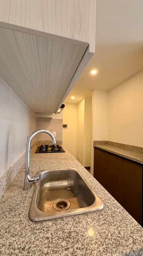 Apartaestudio en venta en Santa Fe, Bogotá, 48 m² · foto 3 de 12