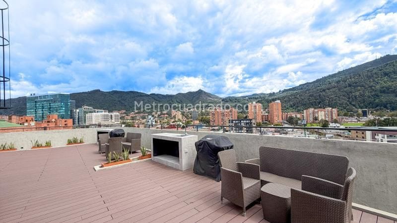 Apartaestudio en venta en Chicó Alto, Bogotá, 32 m² · foto 10 de 17