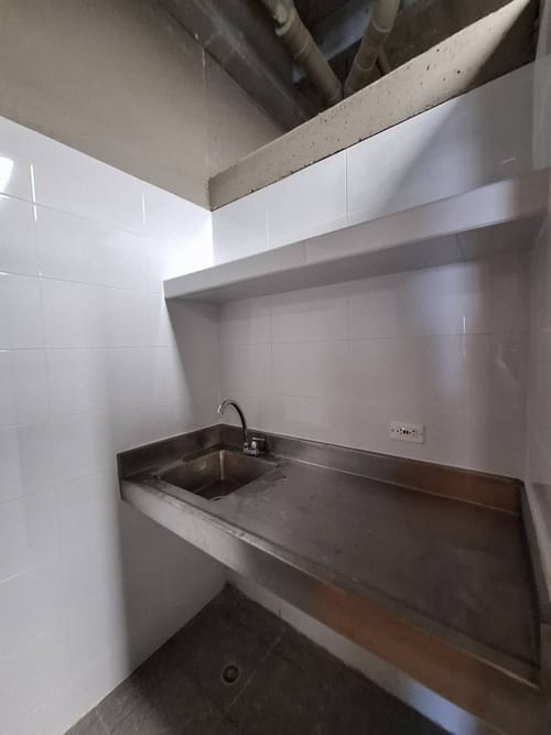 Oficina en arriendo en El Poblado, Medellín, 226 m² · foto 5 de 5