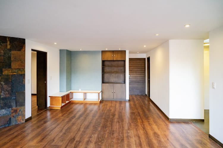 Apartamento de 3 alcobas en venta en Chicó Navarra, Bogotá, 144 m² · foto 2 de 24