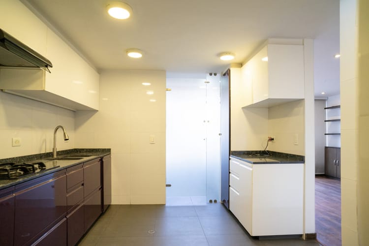 Apartamento de 3 alcobas en venta en Chicó Navarra, Bogotá, 144 m² · foto 10 de 24