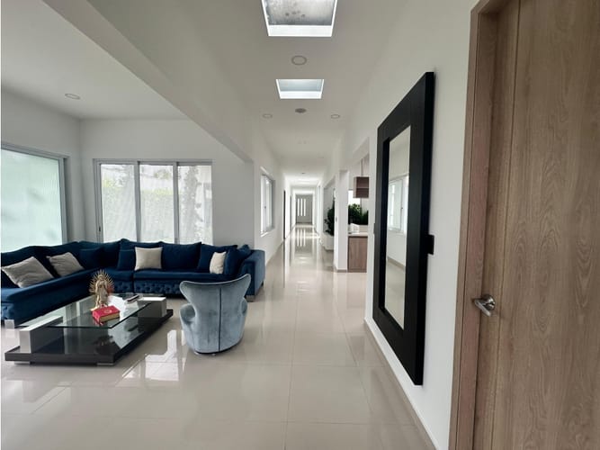 Casa de 4 alcobas en venta en Apiay, Villavicencio, 537 m² · foto 2 de 24