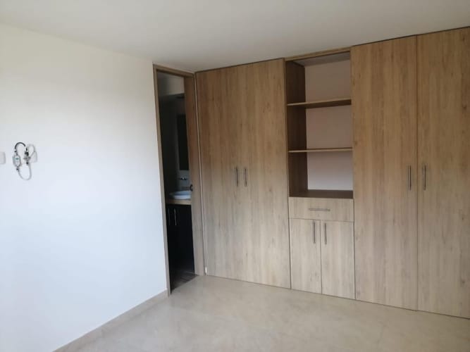 Apartamento de 3 alcobas en venta en La Prosperidad, Madrid, 62 m² · foto 8 de 12