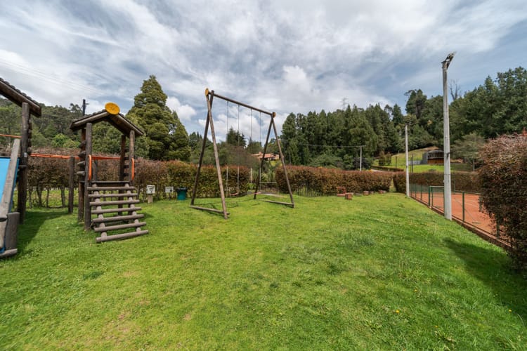 Lote en venta en El Libano, La Calera, 1874 m² · foto 9 de 14