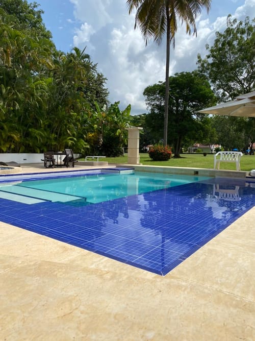 Casa de 5 alcobas en venta en Ricaurte, 300 m² · foto 12 de 16