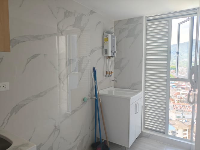 Apartamento de 3 alcobas en venta en La Pola, Ibagué, 68 m² · foto 2 de 12