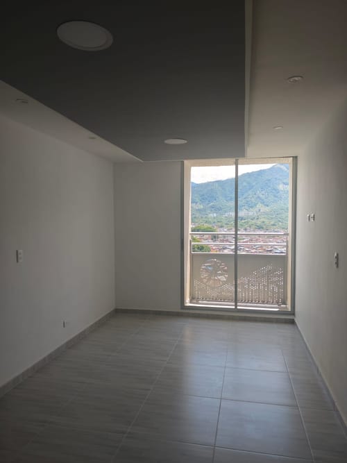 Apartamento de 3 alcobas en venta en La Pola, Ibagué, 68 m² · foto 3 de 12