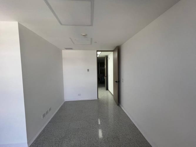 Consultorio en arriendo en San Diego, Medellín, 30 m² · foto 2 de 12