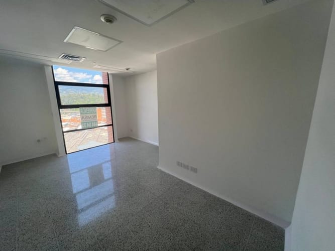 Consultorio en arriendo en San Diego, Medellín, 30 m² · foto 9 de 12
