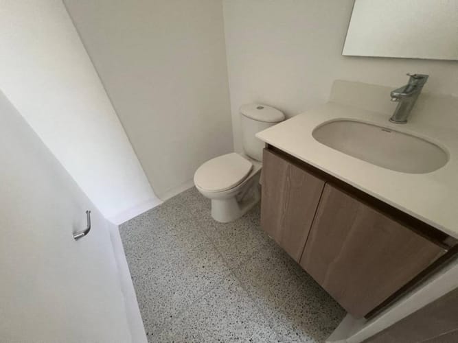 Consultorio en arriendo en San Diego, Medellín, 30 m² · foto 12 de 12