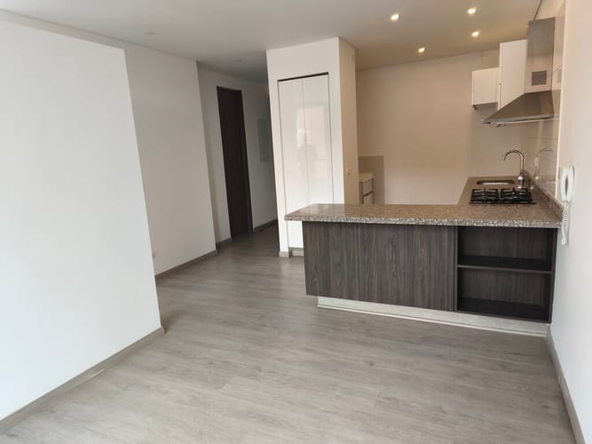 Apartaestudio en venta en Chicó Navarra, Bogotá, 49 m² · foto 4 de 13
